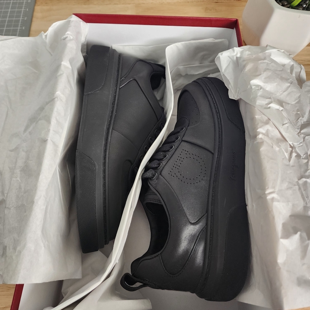 Ferragamo sneakers - Picture 7 of 14